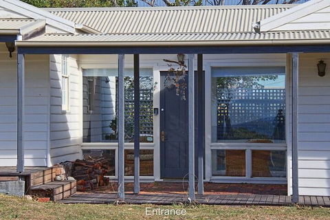 White Shell Cottage - Nambucca Heads Accommodation 1