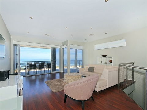 Ocean 180A - Nambucca Heads Accommodation 2