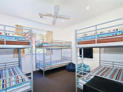 Tennis Elbow - Nambucca Heads Accommodation 4