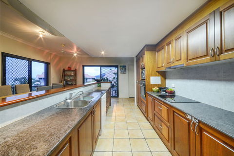 Airlie Harbour 3 Bedroom Apartment - Nambucca Heads Accommodation 5