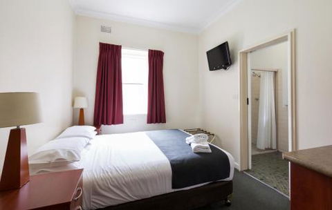 Knickerbocker Hotel - Nambucca Heads Accommodation 2