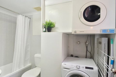 Sydneys Rushcutters Bay Retreat - Nambucca Heads Accommodation 1