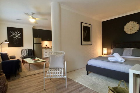Sydneys Rushcutters Bay Retreat - Nambucca Heads Accommodation 6