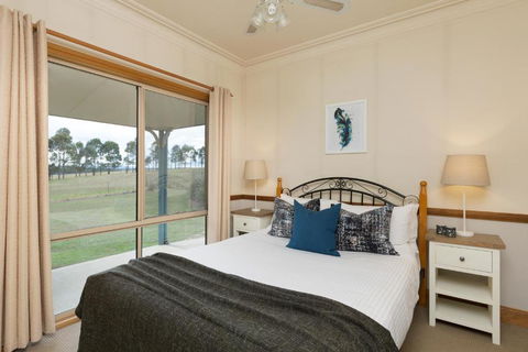 Windsors Edge Cottage Rothbury - Nambucca Heads Accommodation 3