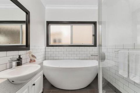Art House - Nambucca Heads Accommodation 2