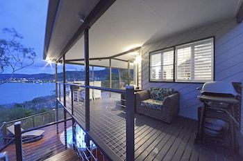 Crusoe's Beach House Ocean Views - Nambucca Heads Accommodation 3