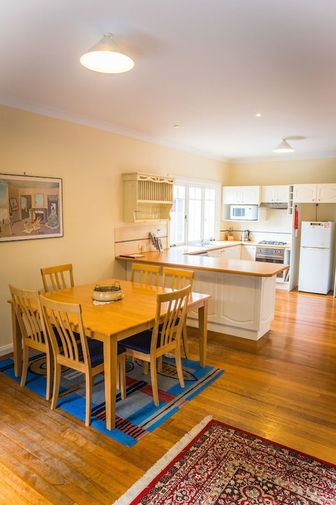 Whispering Pines Cottages - Nambucca Heads Accommodation 4