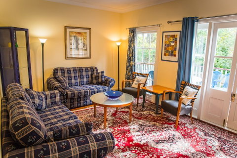 Whispering Pines Cottages - Nambucca Heads Accommodation 1