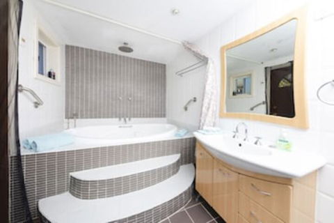 La Casa - Nambucca Heads Accommodation 0