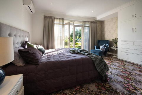 Main Retreat & Cottage - Nambucca Heads Accommodation 1