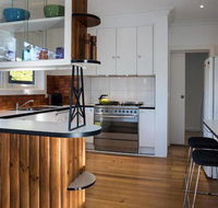 Main Retreat  Cottage - Nambucca Heads Accommodation