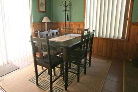 South Sussexs Blue Cottage - Nambucca Heads Accommodation 3