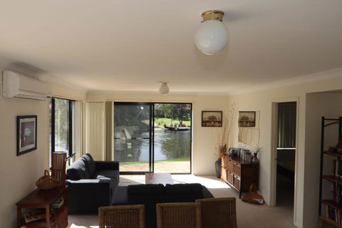 The Moorings Waterfront - Nambucca Heads Accommodation 5