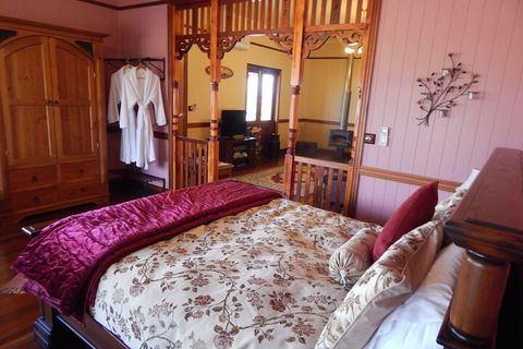 R On The Downs BnB & Spa Cottages - Nambucca Heads Accommodation 4