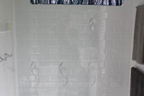 The Dollhouse Cottage - Nambucca Heads Accommodation 7