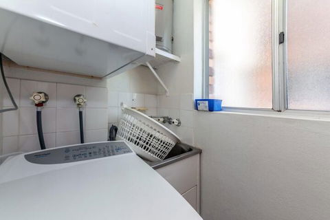 Gretel Lodge Unit 4 / 1 Gretel Close - Nambucca Heads Accommodation 4