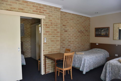 Valley Views Motel & Chalets - Nambucca Heads Accommodation 2