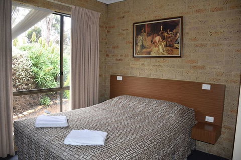 Valley Views Motel & Chalets - Nambucca Heads Accommodation 3