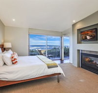 HEARNS BEACHSIDE VILLA 8 - Nambucca Heads Accommodation