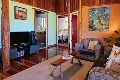 Shady Creek Eco Cabin - Nambucca Heads Accommodation 4