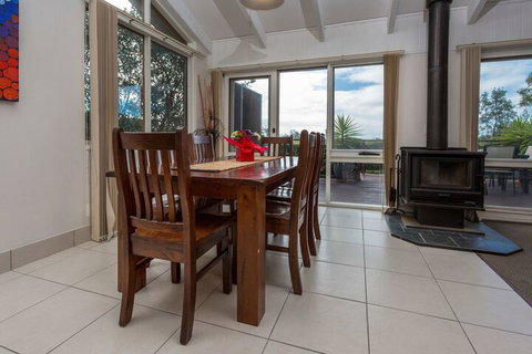 Ocean's 30 - Ultimate Beach Frontage - Nambucca Heads Accommodation 7