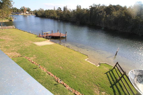 Lagoon Riverside Retreat - Nambucca Heads Accommodation 2