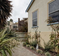 Beach Breeze Apartment - Nambucca Heads Accommodation