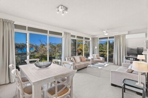 The Helm, Unit 1, 22 Voyager Close - Nambucca Heads Accommodation 0