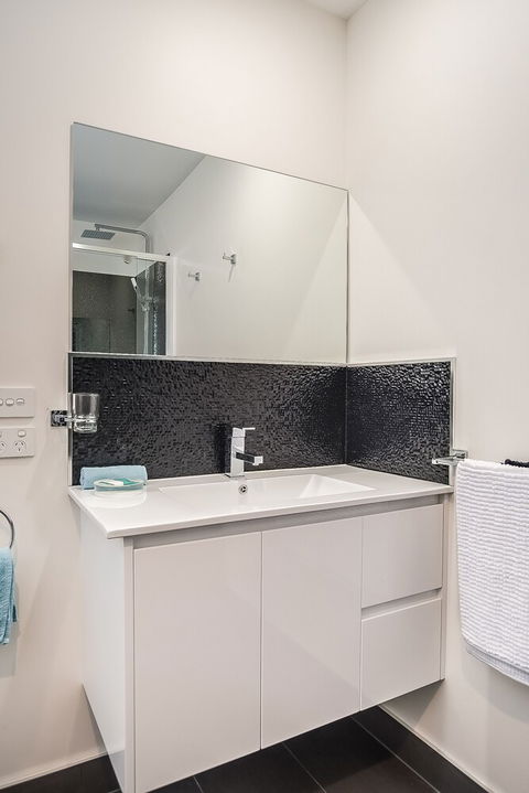 Apartments On Fraser Bicheno - Nambucca Heads Accommodation 4