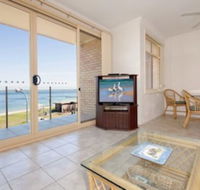 2 Bedroom Apartment Little Hut Unit 3 20 Kurrawa Close - Nambucca Heads Accommodation