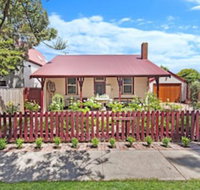 Railway Cottage - Nambucca Heads Accommodation