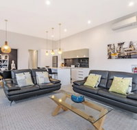 Chimneys on Bank - Nambucca Heads Accommodation