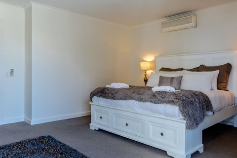 Seaview Penthouse - Nambucca Heads Accommodation 2