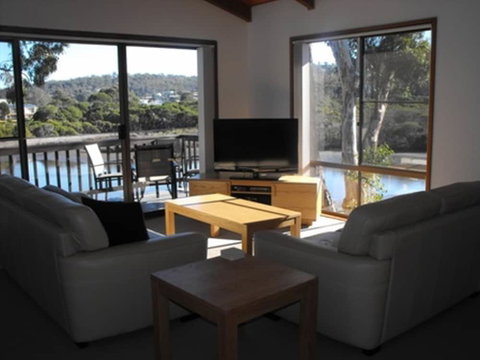 Coolabah Court - Nambucca Heads Accommodation 3
