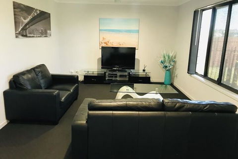 Hervey Bay Holiday Home - Nambucca Heads Accommodation 6