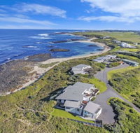 HEARNS BEACHSIDE VILLA 1 - Nambucca Heads Accommodation