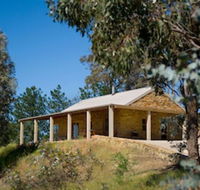 McGintys Stone Cottage - Nambucca Heads Accommodation
