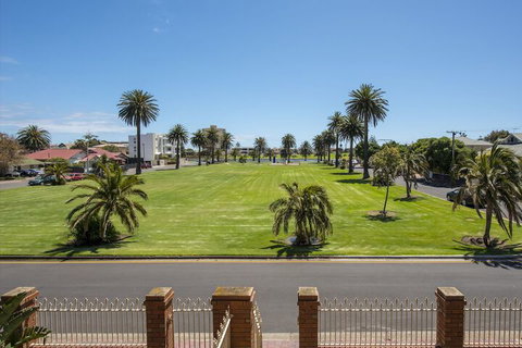 Parkview Villa 2 Luxury 3 Bedroom Home - Nambucca Heads Accommodation 5