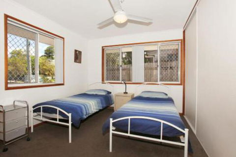 2 Eastern Court Mount Coolum 400 DOLLAR BOND Pet Friendly LINEN INCLUDED - Nambucca Heads Accommodation 4