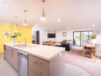 Euphoria House - Nambucca Heads Accommodation 0
