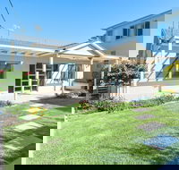 Bamboo Bay at Fingal Bay - Nambucca Heads Accommodation