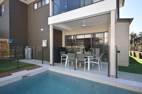 Holiday With A View Lowry Street - Nambucca Heads Accommodation 2