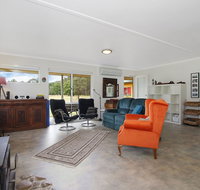 Feathertop Views - Nambucca Heads Accommodation
