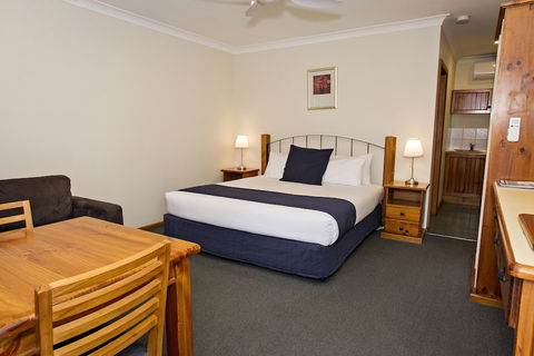 Colonial Motel And Serviced Apartments - Nambucca Heads Accommodation 1