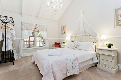 Oak Tree Cottage - Mundaring - Nambucca Heads Accommodation 3