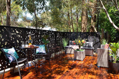 Briars Loft - Daylesford - Nambucca Heads Accommodation 4