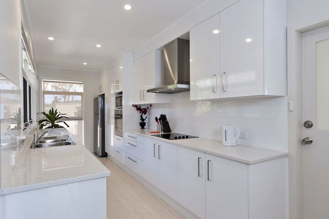 Soldiers Point Road 245 Wanda View - Nambucca Heads Accommodation 4