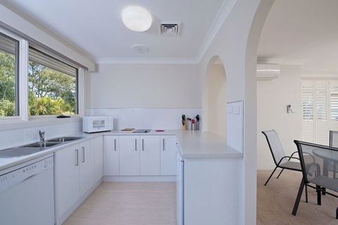 Soldiers Point Road 245 Wanda View - Nambucca Heads Accommodation 3