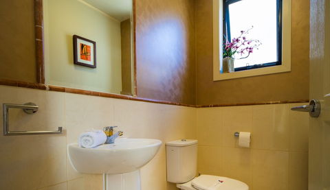LUXE At Sanctuary Cove - Nambucca Heads Accommodation 0