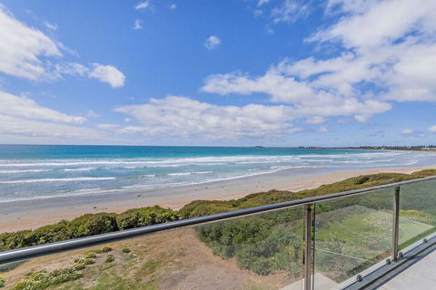 Aqua Mist Seascape - Nambucca Heads Accommodation 1